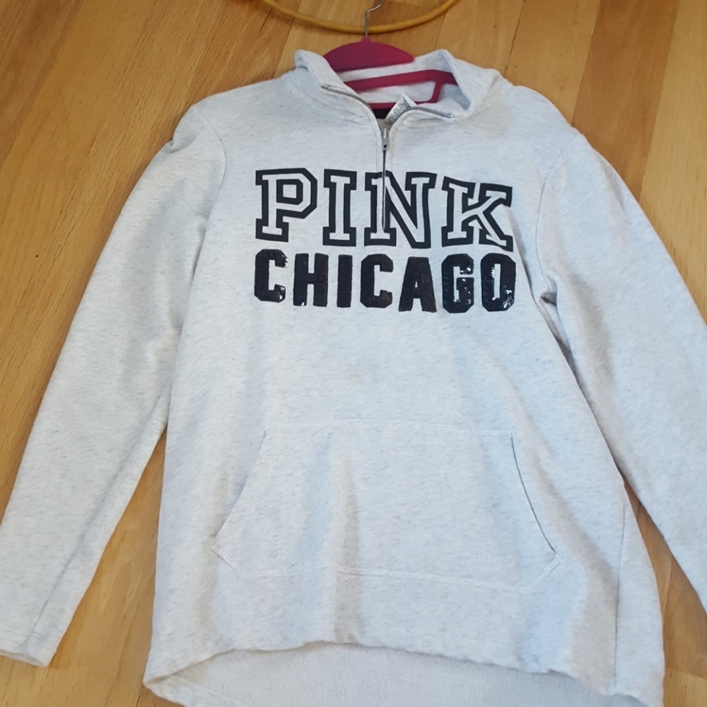 VS PINK Chicago Quarter zip